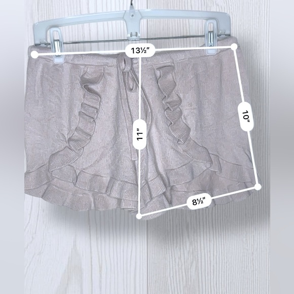 LEMON Women’s Ruffle Shorts - Picture 5 of 7